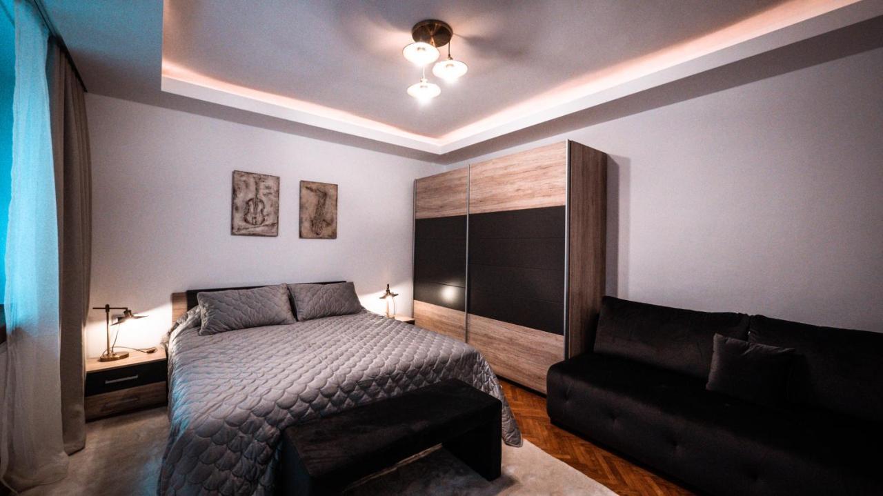La Garcon Apartment Brasov Ngoại thất bức ảnh