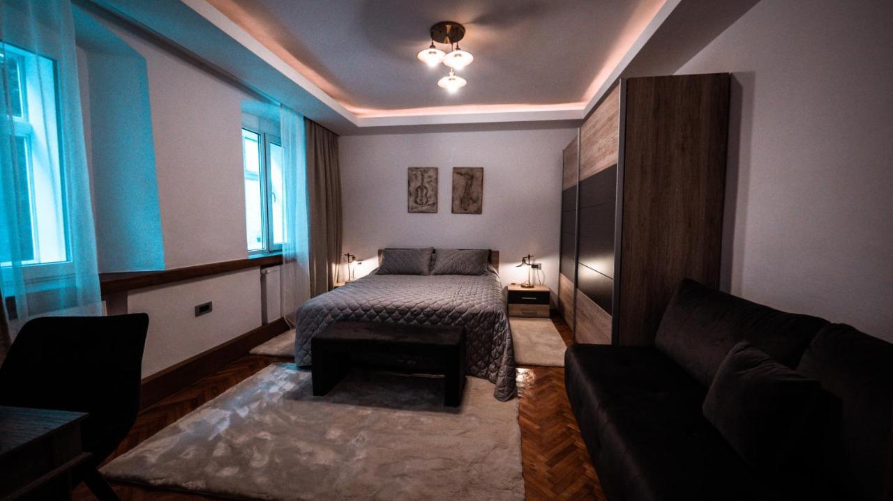 La Garcon Apartment Brasov Ngoại thất bức ảnh